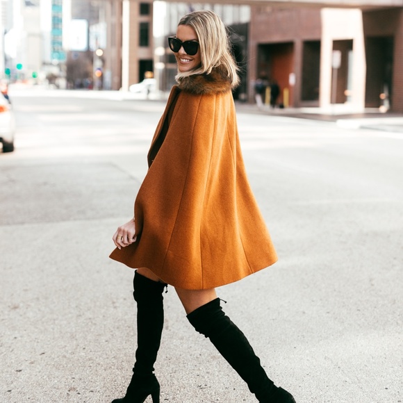 SOLD. Topshop Cape - Picture 5 of 5